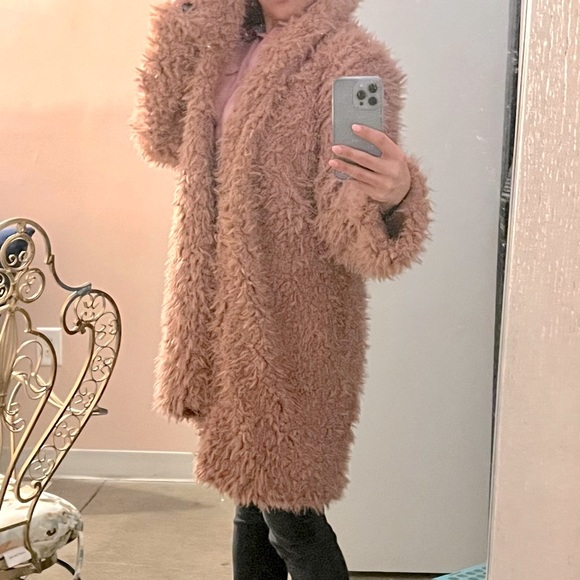 Wild Fable Faux Fur Coat in dusty-rose pink. - Picture 13 of 16